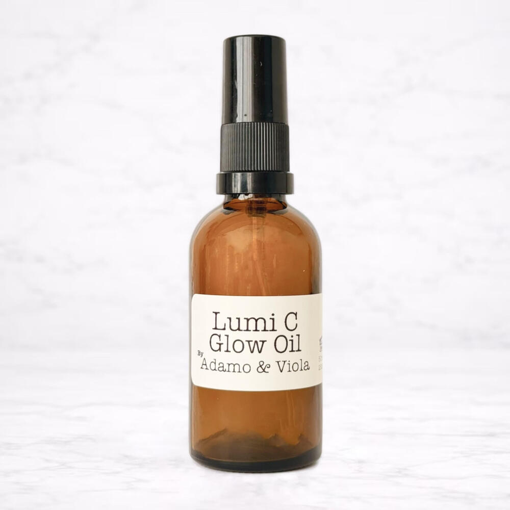 Lumi C Glow Oil lystergivande ansiktsolja med Vitamin C och squalane från Adamo & Viola